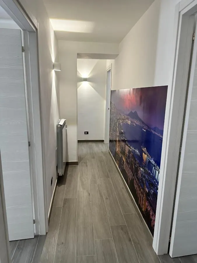 Di Vaio'S Apartments Naples Italy