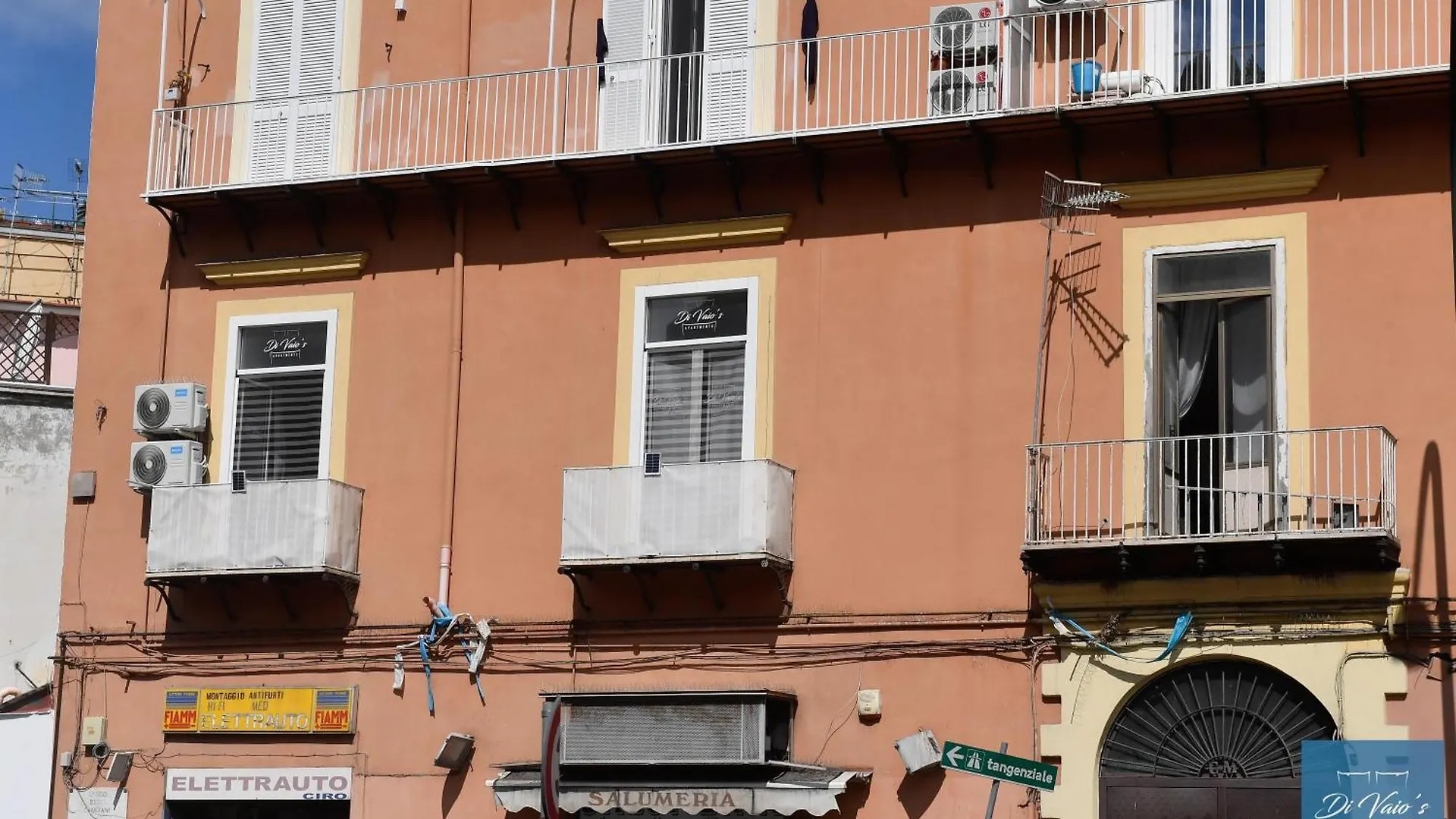 Di Vaio'S Apartments Naples Guest house