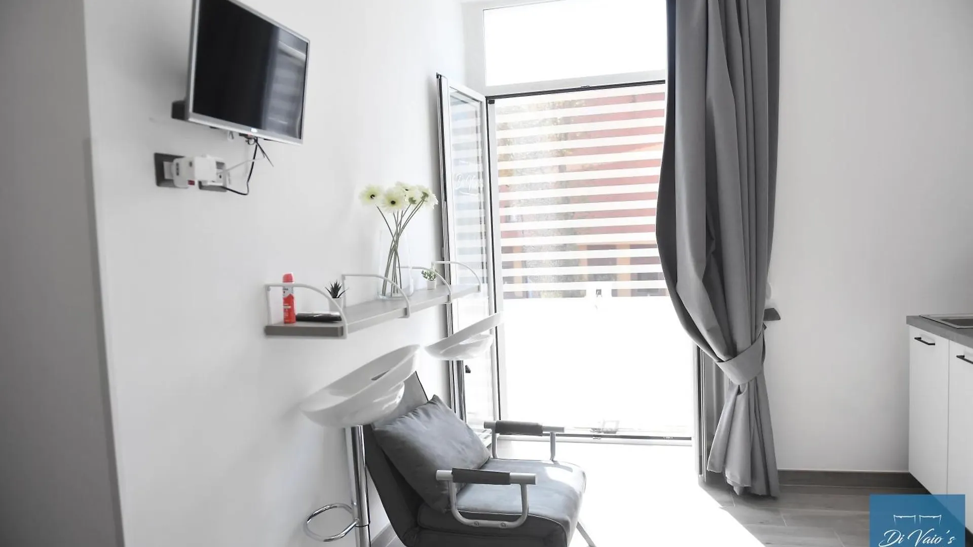 Di Vaio'S Apartments Naples 0*,